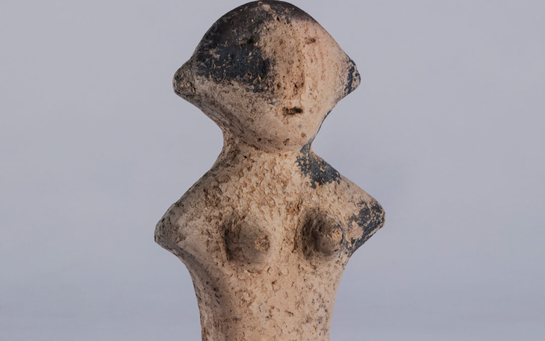 Human-shaped Earthenware