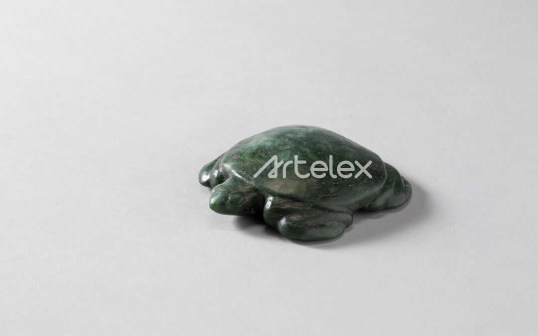 Tortoise-shaped Carving